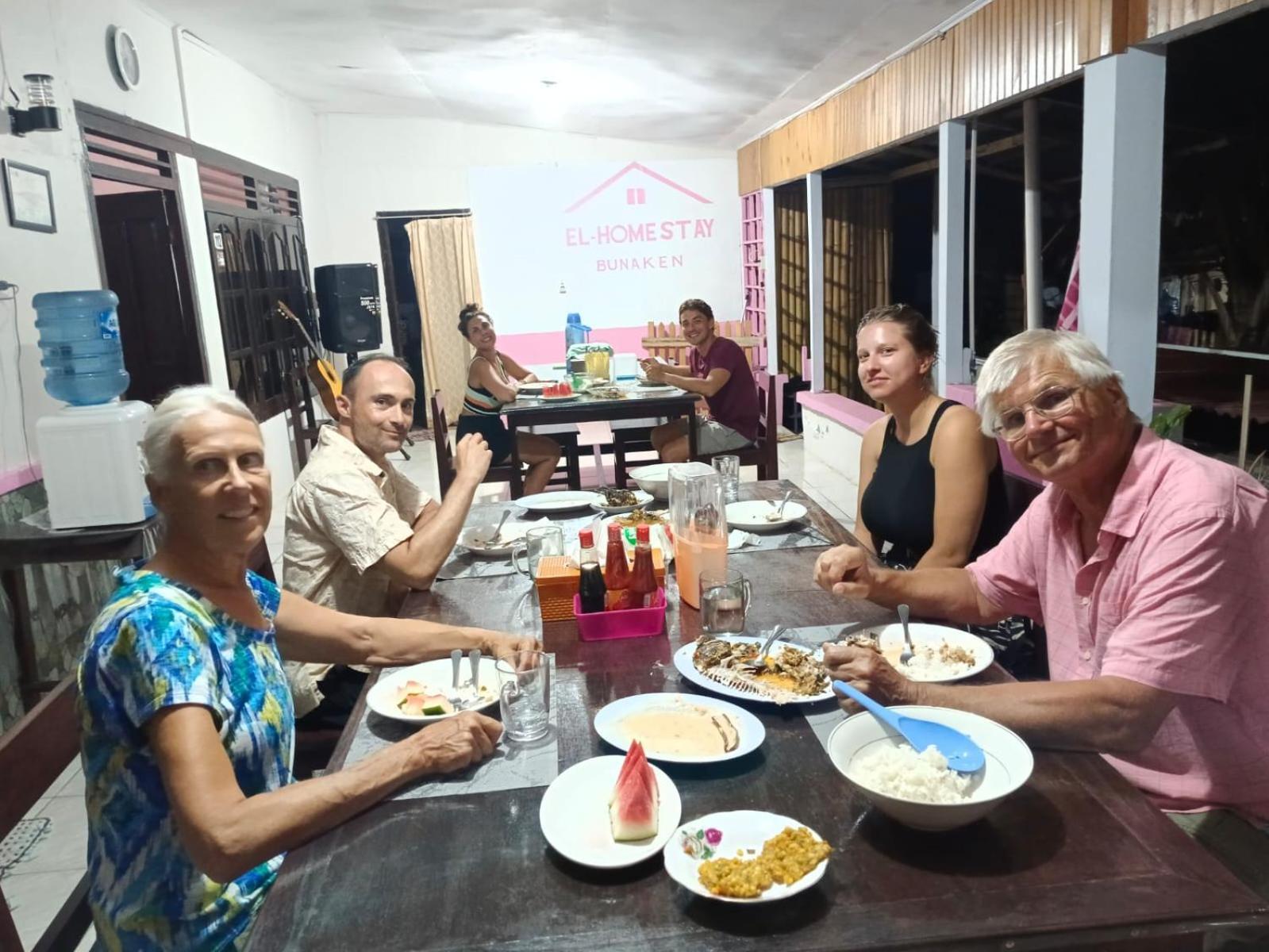 El Homestay Bunaken Exteriér fotografie
